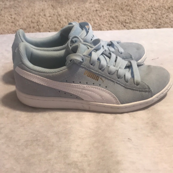 Blue suede pumas - Picture 3 of 6